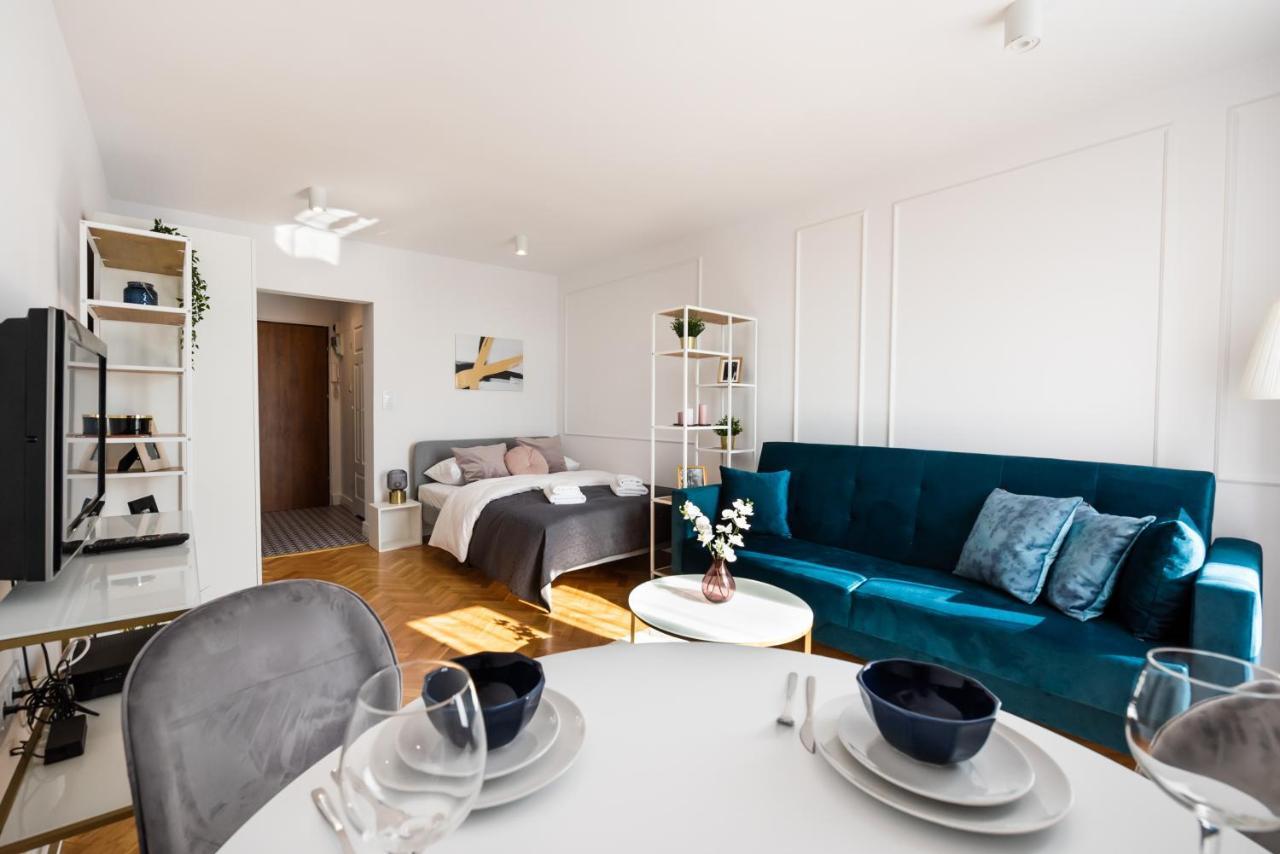 Metro Dworzec Gdanski Elegant Studio Apartamento Varsóvia Exterior foto